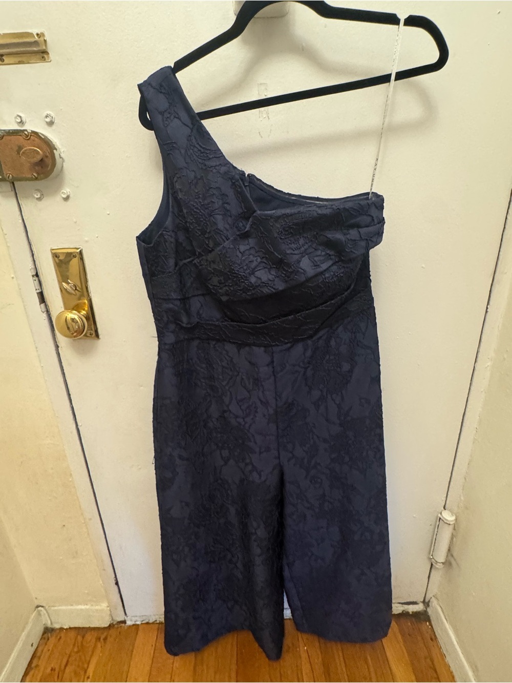 Kay Unger Navy One-Shoulder Lace Jumpsuit - Picture 4 of 9